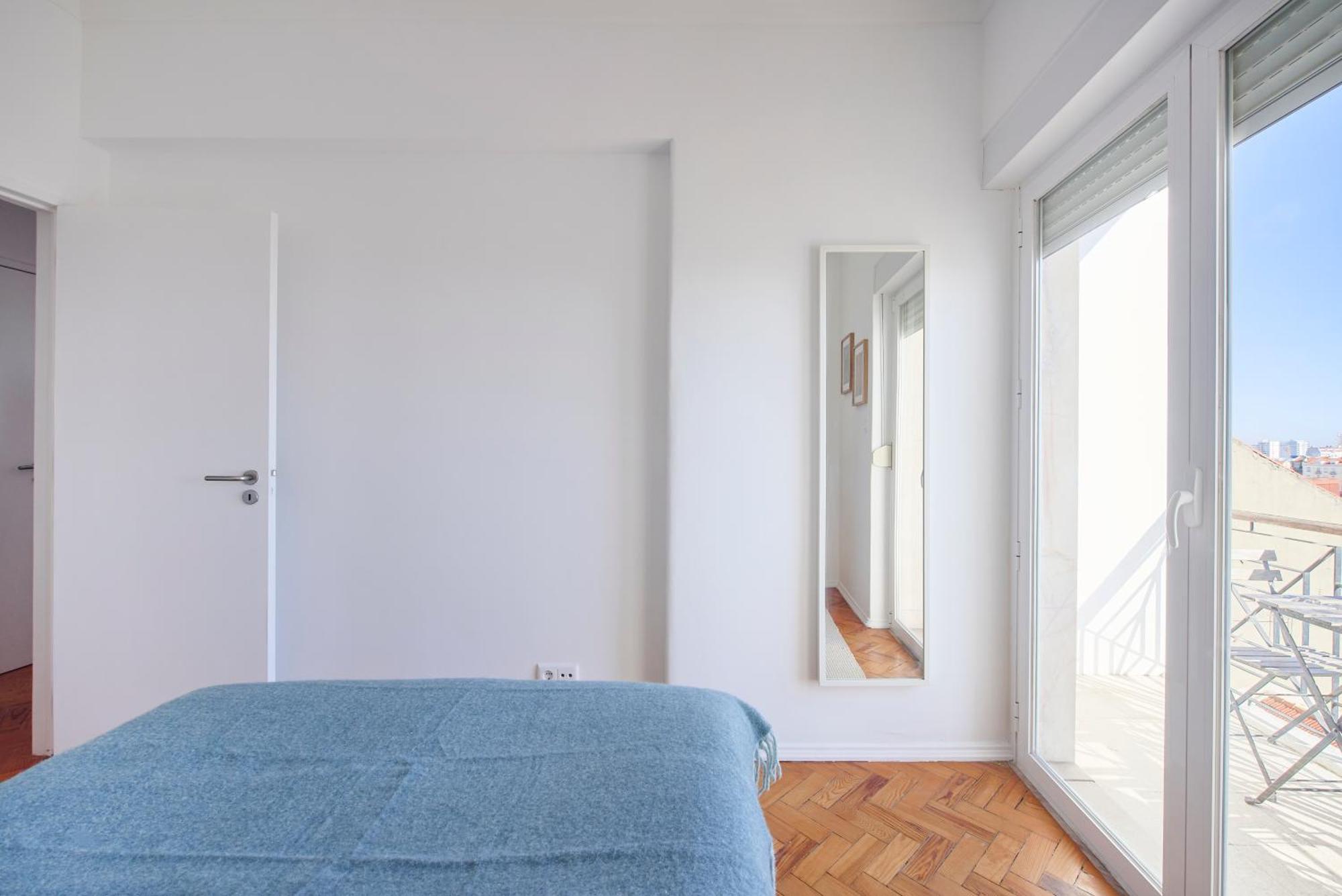 Sunny Graca, River View, By Timecooler Apartment *